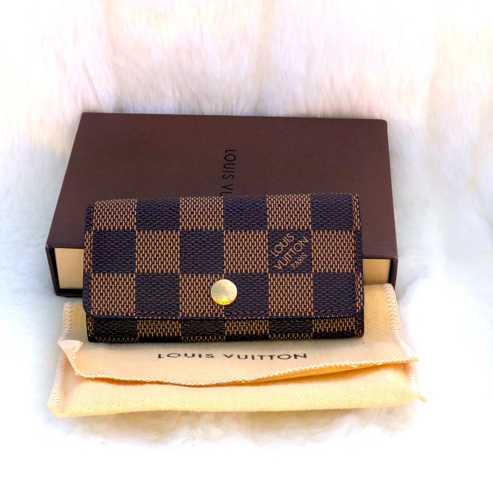 🔥SALE🔥 Louis Vuitton Key Holder